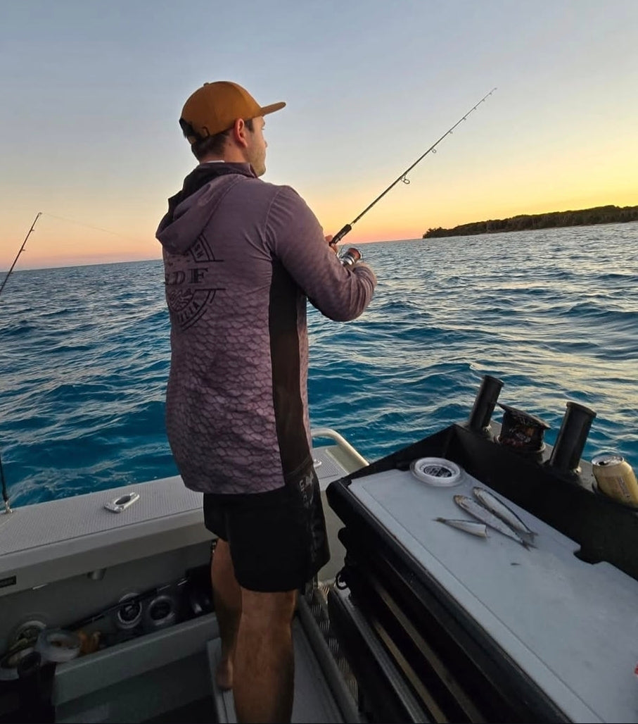 UV Fishing Shirt - UPF50+ Long Sleeve sun protection clothing with gaiter mask and hood